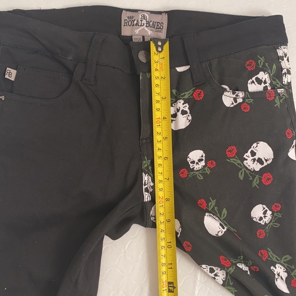 Royal Bones skull printed black stretch skinny jeans 5 - Picture 7 of 11